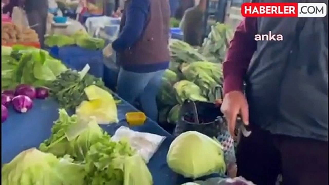 CHP Milletvekili Tezcan, pazarcıların sorunlarını dinledi