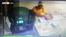31-07-19 Vendedor de bolsas se habría robado un celular en un descuido en el sector de Lovaina, Medellín