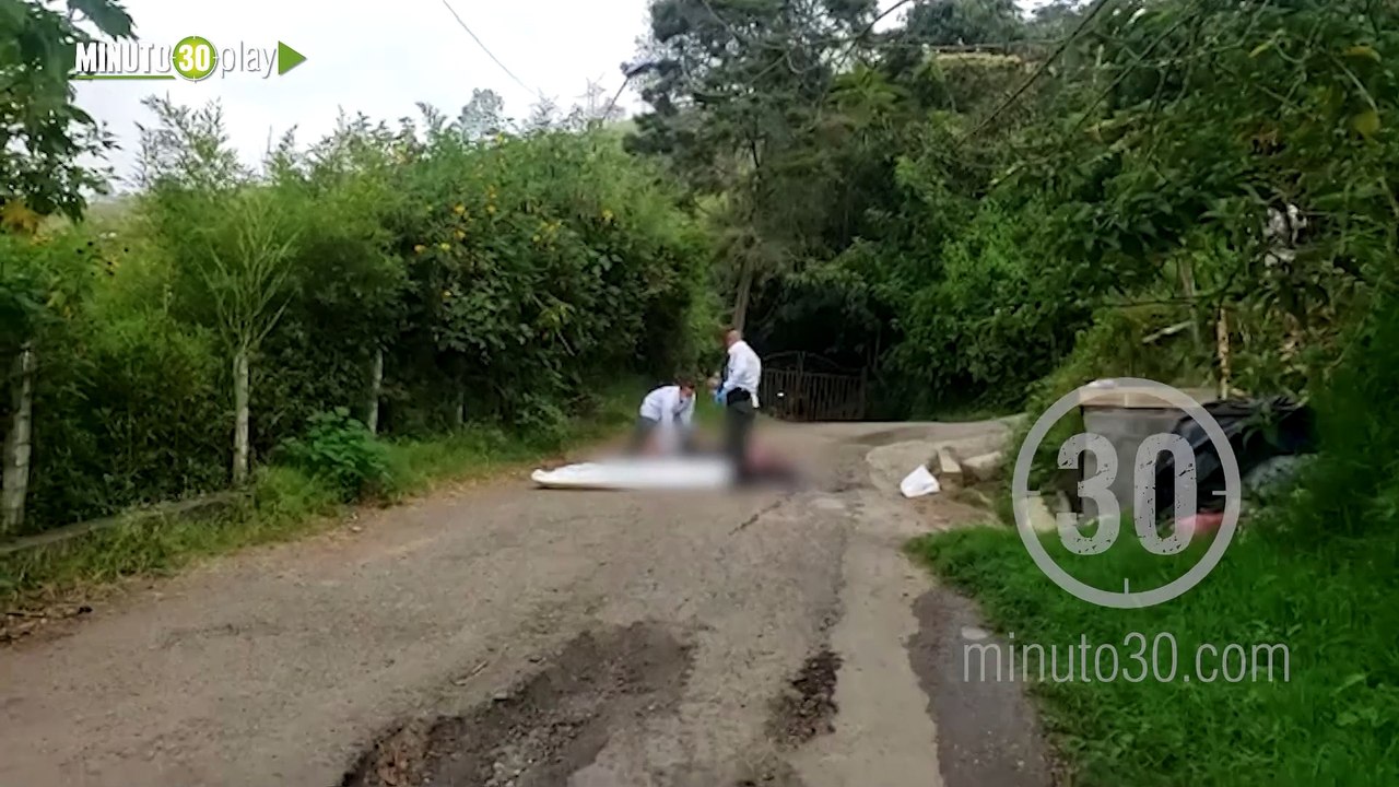 homicidio en la parte de atrás del cerro de las tres cruces