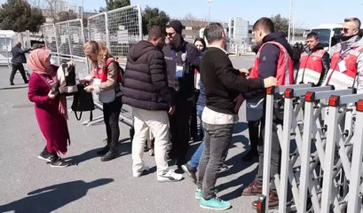 Yeniden Büyük İstanbul Mitingi: Girişler başladı