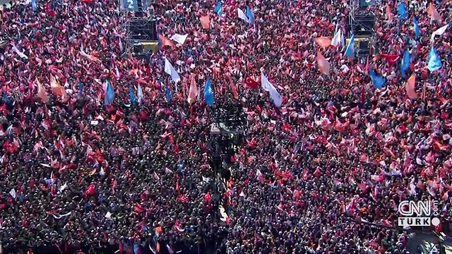 Rozetini Erdoğan taktı! Yeniden Refah'tan istifa etti AK Parti'ye katıldı!