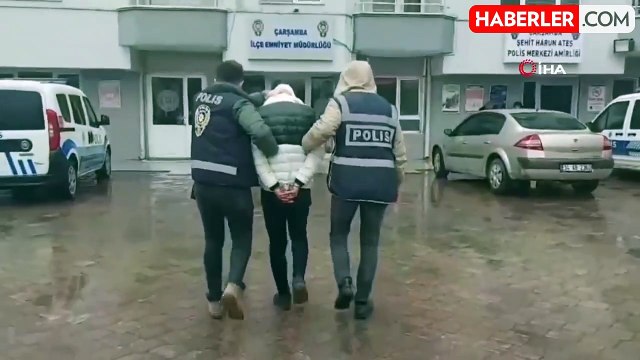 Komşusunun evini soymak için iftara gitmesini bekledi