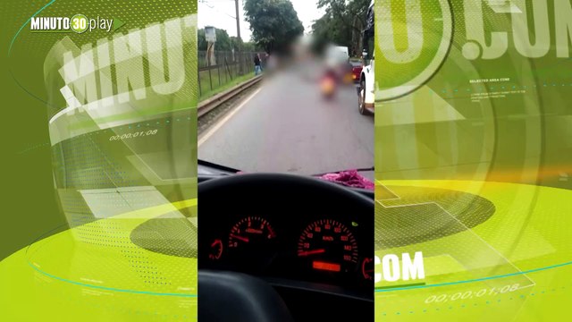 Listo video para Juliet Un motociclista en Medellín madrugó para morirse chocó con un tractocamión