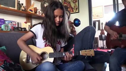 Isaac y Nora, dos niños franceses que arrasan recuperando canciones latinas