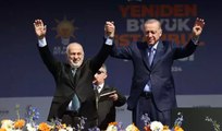Rozetini Cumhurbaşkanı Erdoğan taktı... Yeniden Refahtan istifa etti AK Partiye katıldı