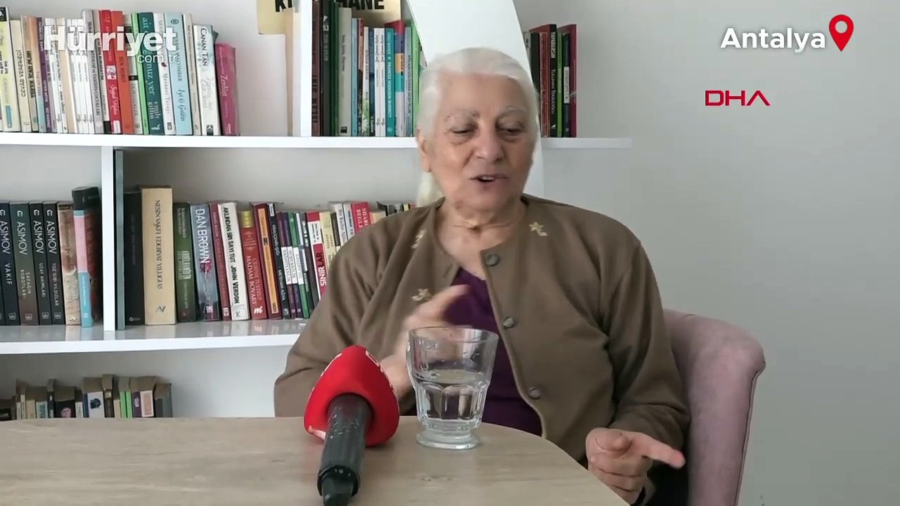 Yıllardır içmekten vazgeçmiyor: Çayı güzel, kahvesi köpüklü! Uzmanlar ise uyardı: Sağlıklı değil