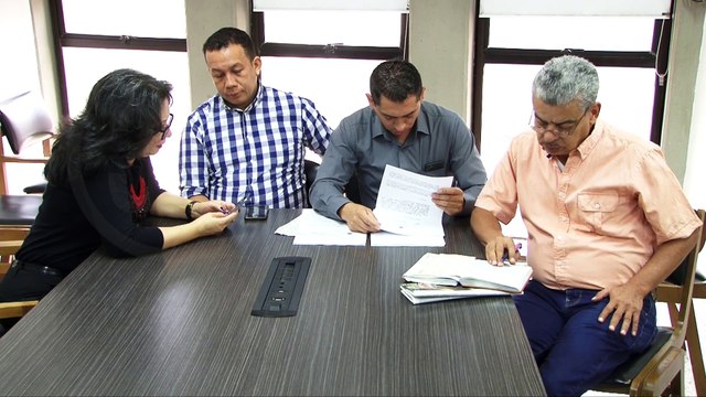 09-08-17-pese-al-peligro-empleados-de-carros-de-valores-andan-sin-escolta-algunos-recogen-altas-cifras-de-valor-en-moto