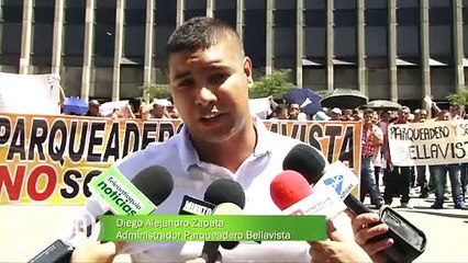 04-08-17-trabajadores-del-parqueadero-bolivar-protestaron-en-la-alpujarra