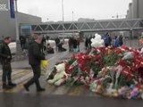 Mosca, continua l'omaggio dei cittadini fuori dalla Crocus City Hall