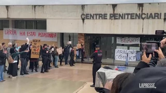 Dani Alves esce dal carcere dopo il pagamento della cauzione