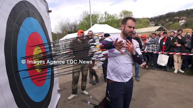 Salon de la Chasse. Fédération Française des Chasseurs à l'Arc. Mantes-la-Jolie/France 23 Mars 2024