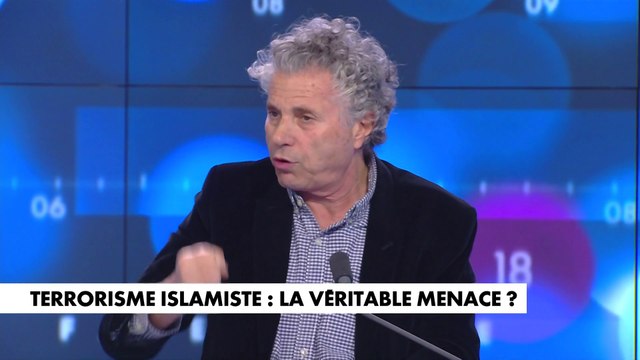 Gilles-William Goldnadel : «Vladimir Poutine préfère laisser croire que ce sont les méchants ukrainiens, contre qui il est en guerre, qui ont fait ça plutôt que les islamistes, ça montre sa faiblesse»