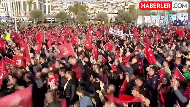 Özgür Özel, İzmir Çiğli'de Halk Buluşmasında Konuştu