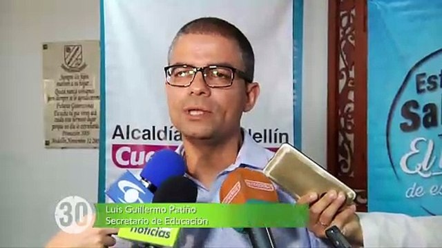 07-06-18 Estudiantes de Medellin presentaron la primera prueba de Olimpiadas del Conocimiento 2018