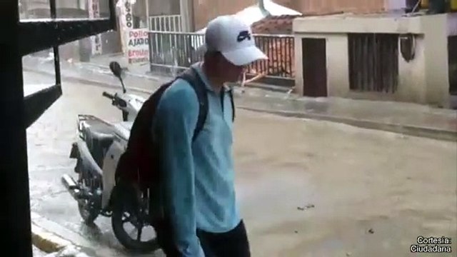 31-07-18 Alcantarillas tapadas tienen a la comunidad preocupada por sus viviendas