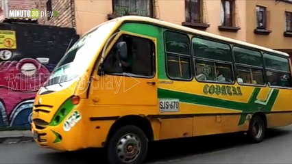 15-11-18 Autoridades investigan asesinato de un hombre al interior de un bus