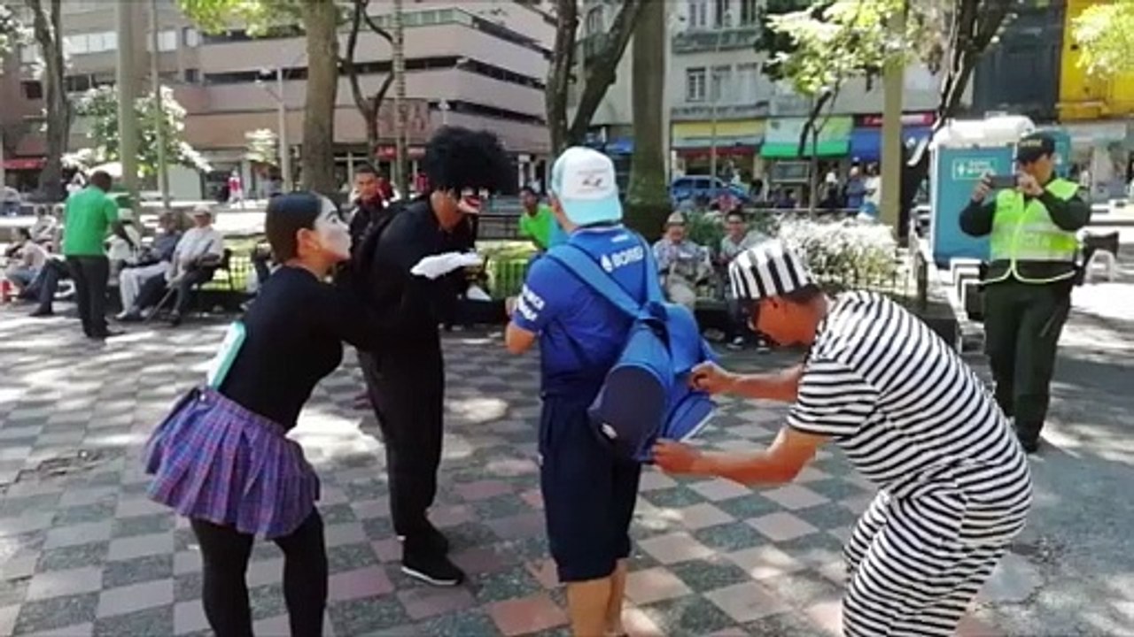 29-08-18 hurto celulares