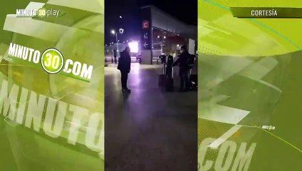 Hombre insultó a gritos al expresidente Álvaro Uribe en Argentina