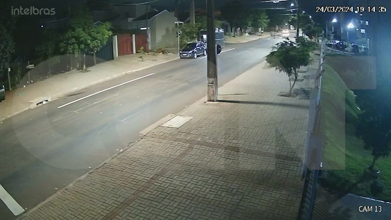 Câmera flagra atirador baleando Elizeu Bispo da Silva no Brasmadeira