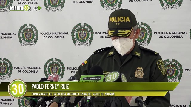 EN VIDEO Qué bellezas Armados y con varias dosis de droga cogieron a una parejita