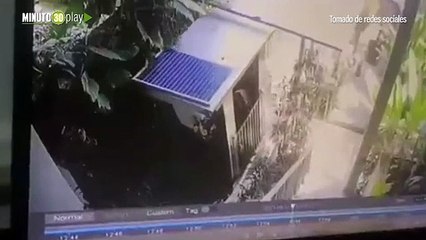 En Bali, Indonesia, cinco trabajadores fallecieron luego de la caída de un ascensor