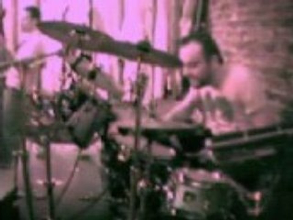 ATTIC ADDICT N°11 - Bzz - bzz