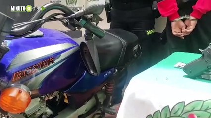 Caen los dos sujetos quienes asesinaron con arma blanca a un pasajero de un taxi en Medellín Parte 2 SIN AutoPlay