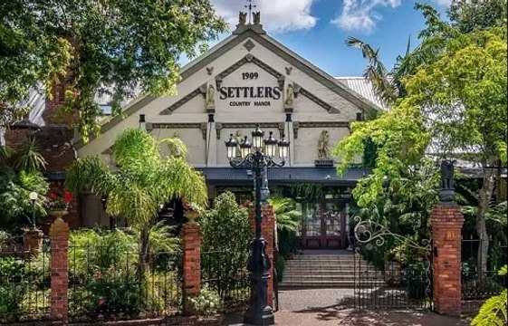 Settlers Country Manor - Where love stories begin and memories last a lifetime