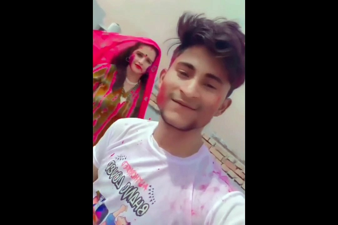 Video: सीमा हैदर ने होली पर 'जोगी जी' गाने पर म...