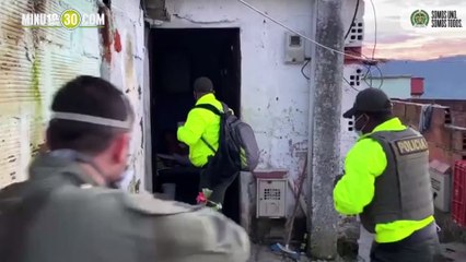 Véalos pues Cogieron a seis adultos y cuatro menores del Limonar  que vendían vicio en Itagüí NOTA 1