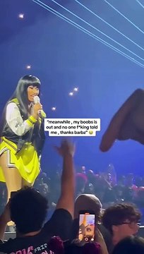 Nicki Minaj : Les s3ins de la rappeuse s'échappent lors de la tournée Pink Friday 2 (VIDEO)