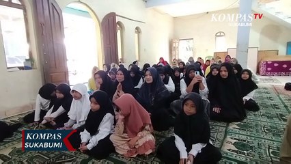 Jurnalis Berbagi Dengan Santri Yatim Piatu Di Pesantren