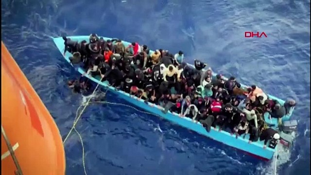 Türk tanker gemisi Akdeniz'de yeni bir göçmen faciasını önledi