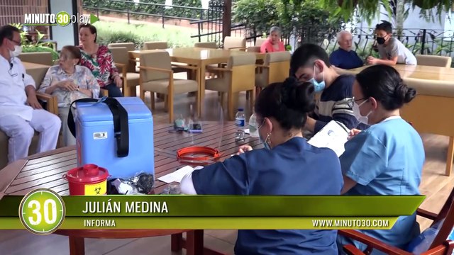 Medellín espera terminar vacunación en hogares geriátricos este lunes, para comenzar con los demás adultos mayores