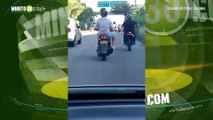 Terrible riña entre dos motociclistas en plena autopista a Bucaramanga