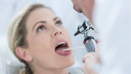 Mann geht mit schwarzer Zunge zum Arzt: Die Mediziner stellen diese unerwartete Diagnose