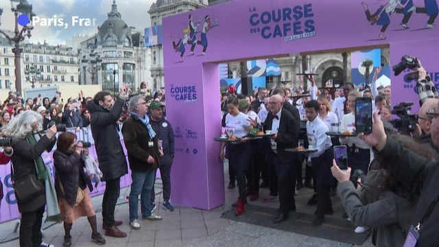 La course des garçons de café fait son retour à Paris