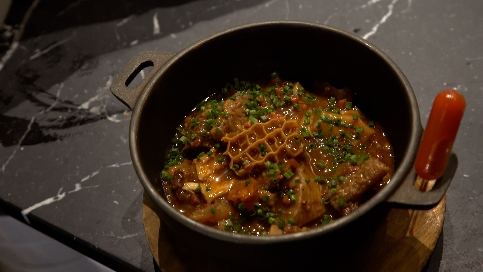 Los callos de La Tasquería: "Lo sostenible es comerse el animal entero"