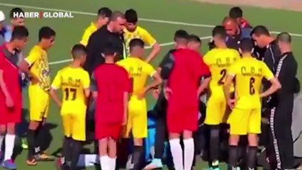 Sahada kahreden olay... 17 yaşındaki futbolcu aldığı darbeyle hayatını kaybetti