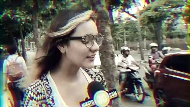 19-12-17 Malabares con machetes una aventura de la calles