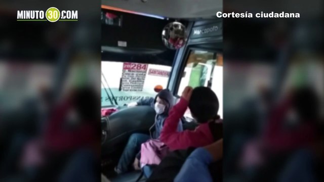 Ciudadanos reportan aglomeración de personas en ruta de buses de Medellín en cuarentena