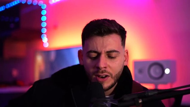 Jeck chante son tube Parapluie en live acoustique