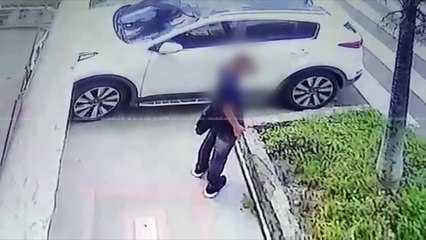 25-08-17-registrado-en-camara-ladron-que-tiene-azotado-sector-de-boston