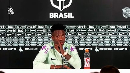 Download Video: Las lágrimas de impotencia de Vinicius Júnior por los insultos racistas en los campos de fútbol