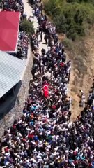 Türkiye Şehitlerine Ağlıyor...