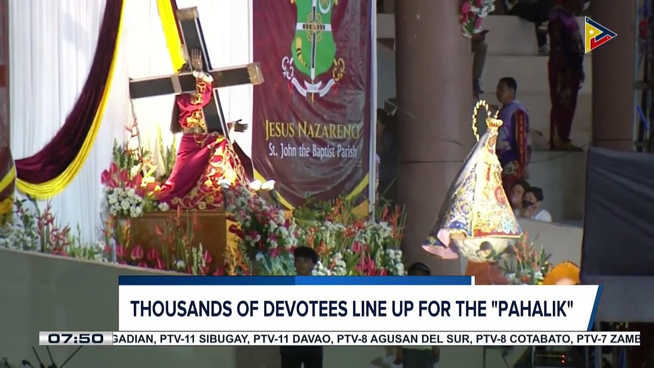 Thousands of devotees line up for the "pahalik"