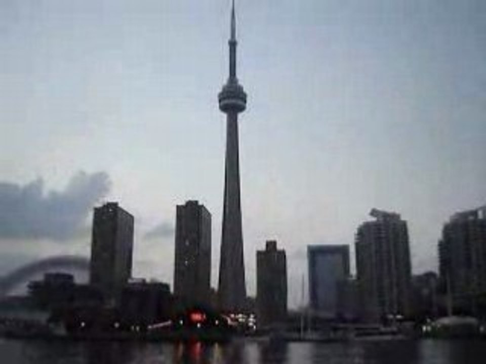 D:\DCIM\101MSDCF\MOV00272