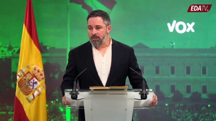 El dardo de Abascal a Feijóo: "Se está convirtiendo en la tabla de salvación de Sánchez"