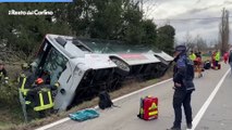 Autobus si ribalta a Rio Saliceto (Reggio Emilia)