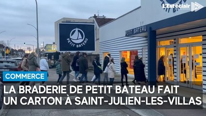 Premiers clients pour la braderie Petit Bateau à Troyes